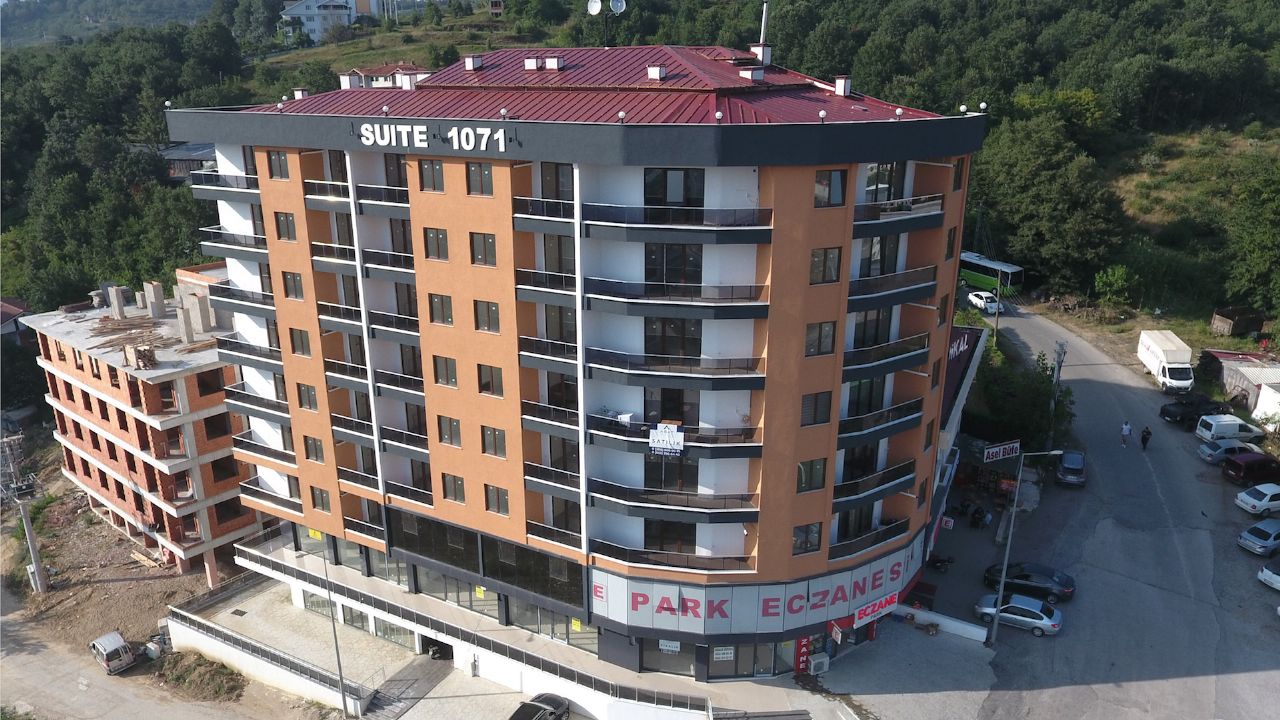 Suite 1071